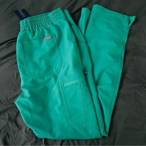 Figs yola surgical green scrub pants